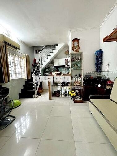 🏡 XE HƠI ĐỖ CỬA- NHÀ 3 TẦNG - P TÂN HƯNG QUẬN7 – CHỈ 2.8 TY