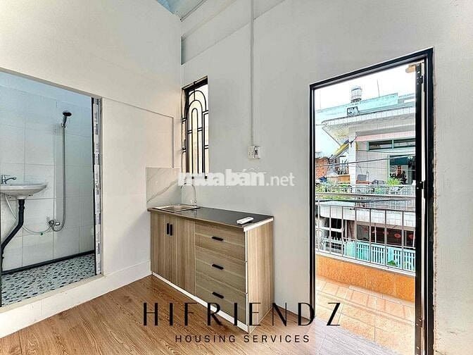 STUDIO TÁCH BẾP BAN CÔNG - GIÁ SIÊU HỜI NGAY TRUNG TÂM TÂN PHÚ
