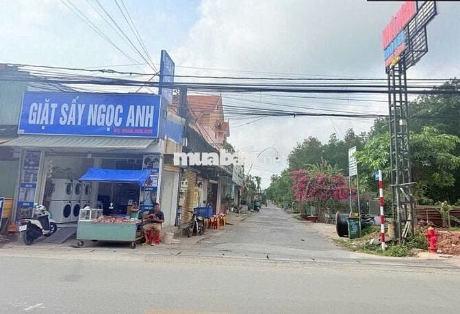 Chính chủ bán cặp đất nền thổ cư Đường Phùng Hưng, An Phước, DT 640m2