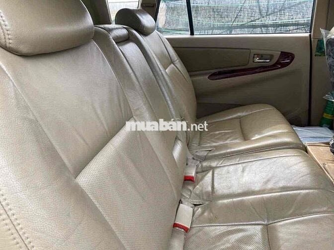 -Innova đời đầu tiên 2006 đi 180 ngàn km xe biển t