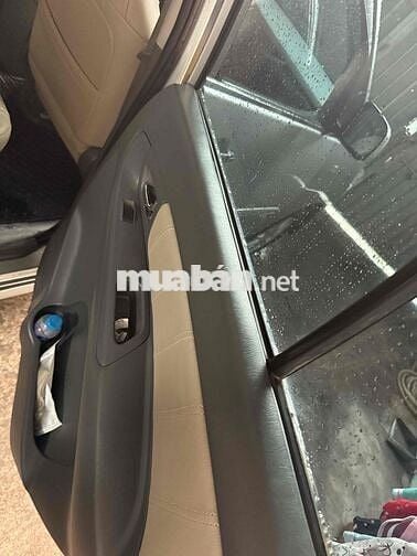 Toyota Innova 2012 E