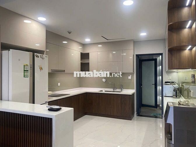 🌟 Siêu Phẩm 3PN Lớn 160m2 Tại Celadon City. Đầy Đủ Nội Thất Xịn Xò 🌟
