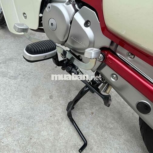 SuperCub125 sx2020 màu đỏ máy lớn