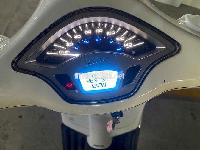 Cần bán Vespa chính chủ