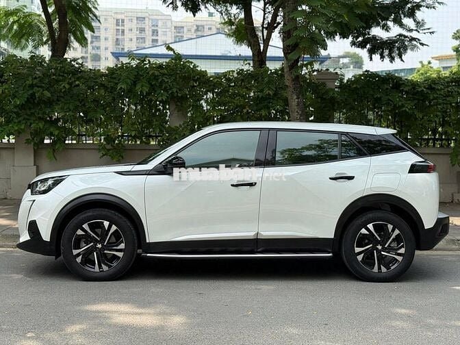 Peugeot 2008 sx 2023 Active 1.2 AT - 14,000 km.