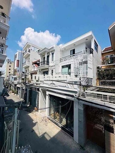 TOÀ CHDV ĐANG HOẠT ĐỘNG DÒNG TIỀN 80Triệu/Tháng, (6x21) 18Phòng, P11