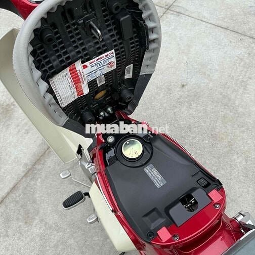 SuperCub125 sx2020 màu đỏ máy lớn