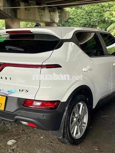 VinFast VF5 Plus 2024 mua pin