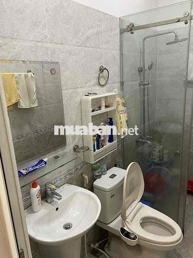 Nhà BTCT 4Tầng sân vườn, HXH Bùi Quang Là, Phường 12, Gò Vấp, DT 122M2