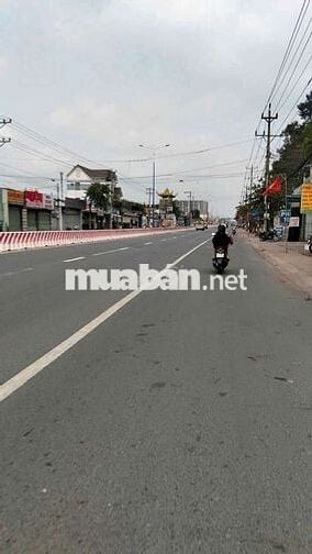 Chủ bán đất mặt tiền đường quốc lộ 13 , đối diện khu DL Đại Nam ...
