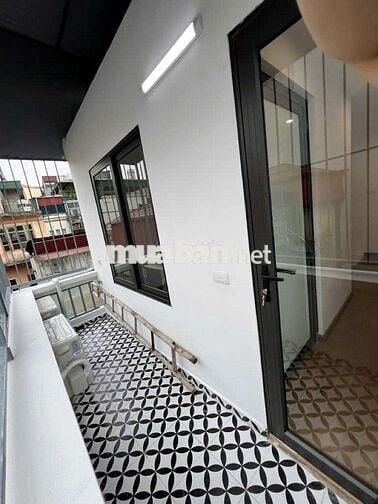BÁN NHÀ BẠCH ĐẰNG , NGÕ NÔNG GẦN CHỢ , DTSD 30M . 4 TẦNG . FUL NỘITHAT