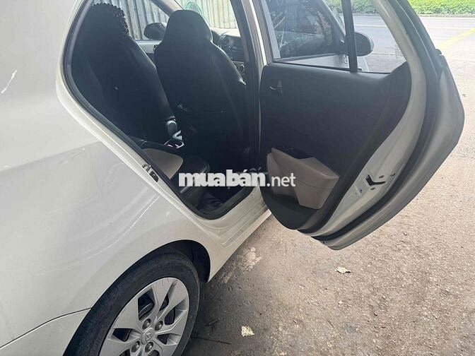 Hyundai Grand i10 2016 gia đình