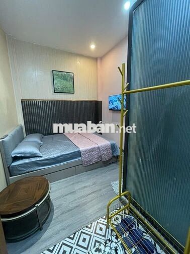 Cho thuê phòng nhỏ có đầy đủ bếp, phòng khách, điều hoà, máy chiếu,...