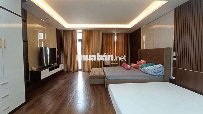 Cho thuê căn shophouse full nội thất thang máy san hô Vinhomes Gia Lâm