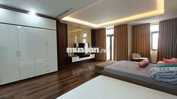 Cho thuê căn shophouse full nội thất thang máy san hô Vinhomes Gia Lâm