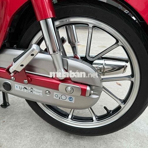 SuperCub125 sx2020 màu đỏ máy lớn