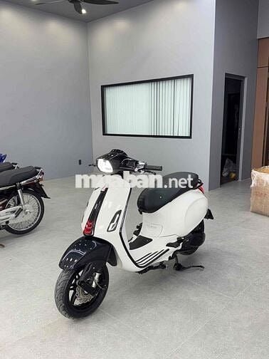 Vespa Sprint 125Abs 2020 xe đẹp nhiều đồ chơi sẵn