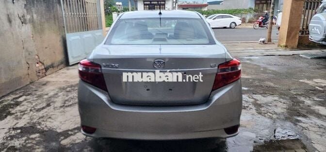 Toyota Vios E 2017 số sàn màu bạc.xe 0k