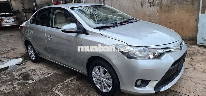 Toyota Vios E 2017 số sàn màu bạc.xe 0k