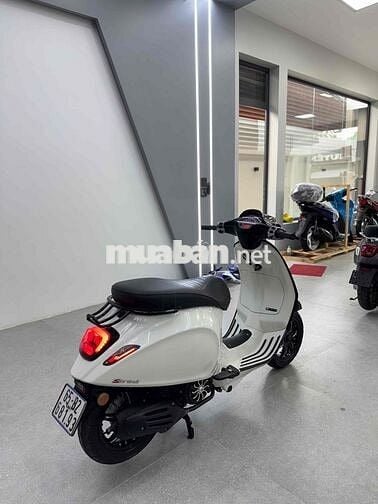 Vespa Sprint 125Abs 2020 xe đẹp nhiều đồ chơi sẵn