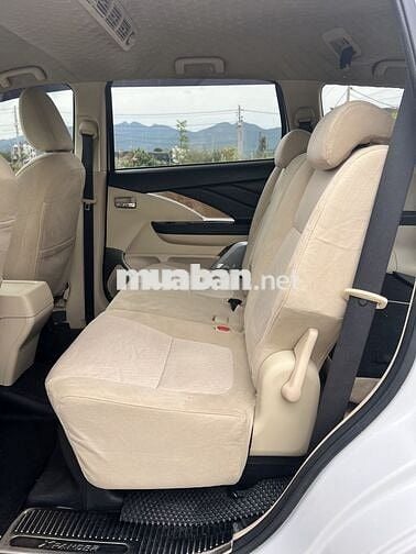Mitsubishi Xpander 2019 1.5 AT màu trắng