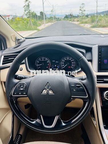 Mitsubishi Xpander 2019 1.5 AT màu trắng