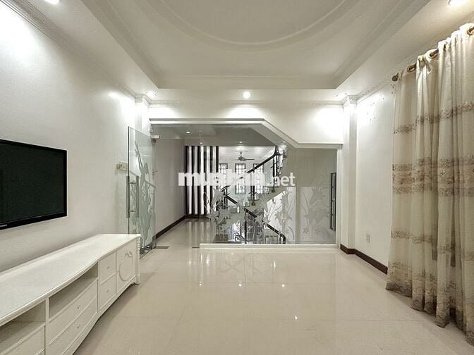 Mặt tiền Nguyễn Gia Trí, ( D2), Bình Thạnh, 4.1m x 20m ,  5 Tầng