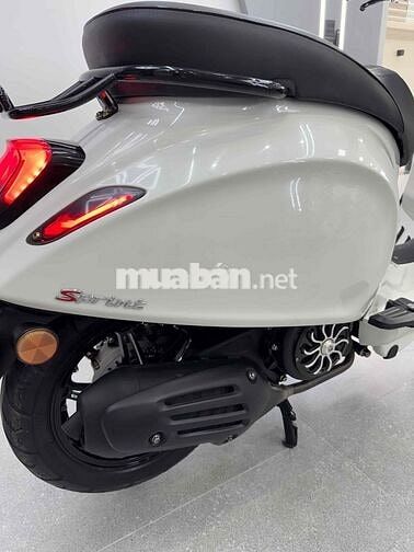 Vespa Sprint 125Abs 2020 xe đẹp nhiều đồ chơi sẵn