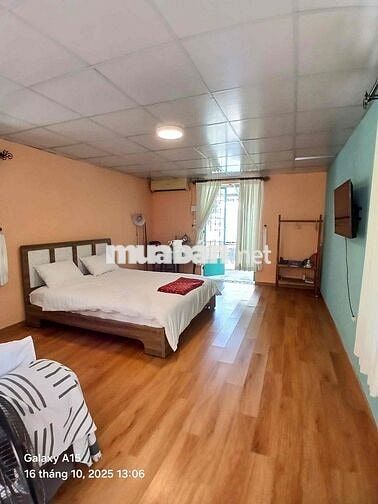 CHO THUÊ NHÀ VINTAGE FULL NỘI THẤT, CÓ SÂN VƯỜN