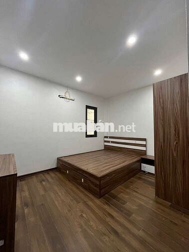 Nhà mới ở ngay, ô tô đỗ cửa, ngõ thông