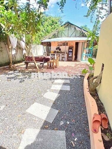 CHO THUÊ NHÀ VINTAGE FULL NỘI THẤT, CÓ SÂN VƯỜN