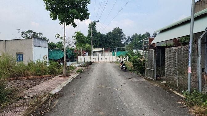 Bán đất 103m2 mặt tiền nhựa 6m, gần chợ Sông Thao, chỉ 680 triệu