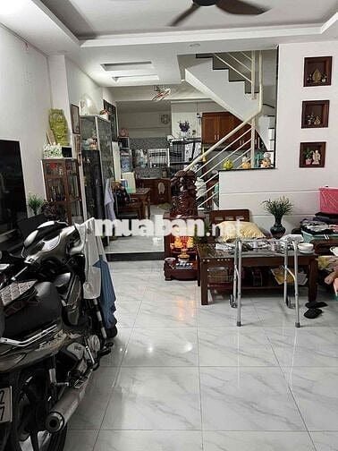 CHỦ CẦN BÁN GẤP NHÀ GẦN TRƯỜNG ĐH SƯ PHẠM KỸ THUẬT