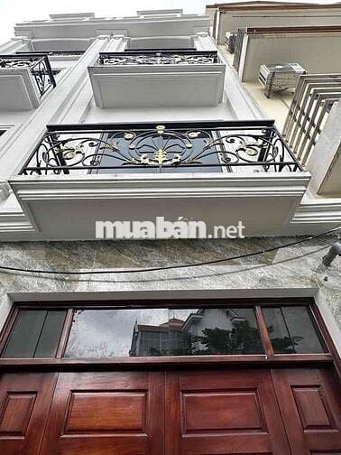10M OTO TẢI TRÁNH-ĐAN KHÊ-THOÁNG ĐẸP