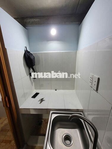 Phòng trọ 24m2 mới đẹp gần cầu vượt Linh Xuân