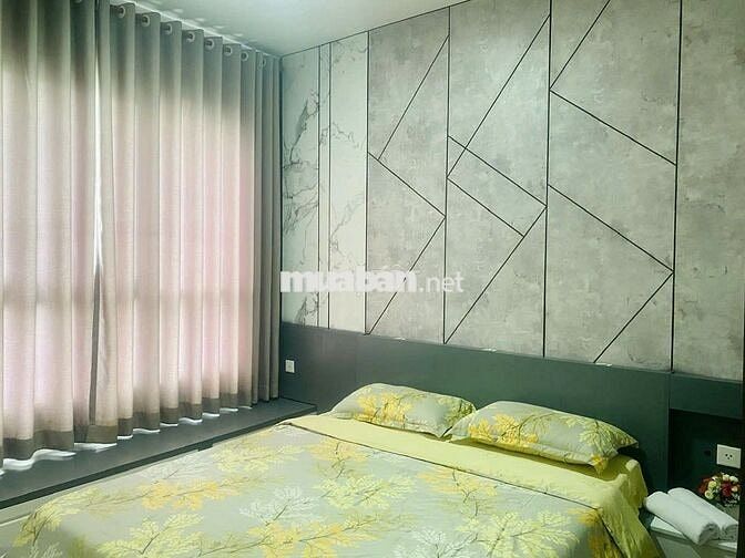 12.5 Triệu! Gấp Emerald 2PN 71m² Full NT, View Công Viên, Sát Aeon