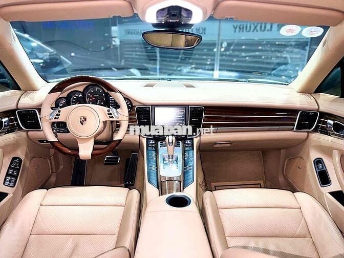 Porsche Panamera Model 2016 3.6 V6 - 48000 km