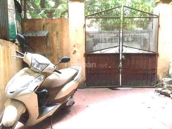 Bán nhà 3 tầng cho ai cần mua ạ