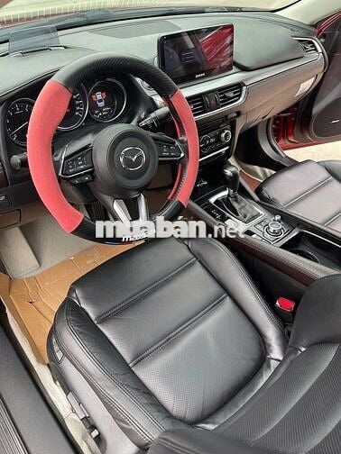 Mazda 6 2019 bản 2.0 Preminium Đỏ ruby xe rất mới