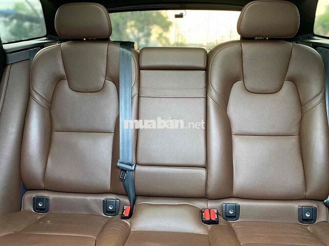 Volvo XC60 2021 T6 AWD Inscription - 71000 km