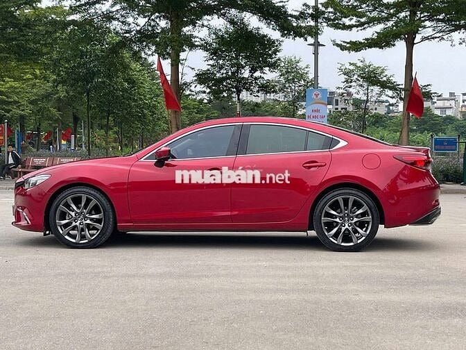 Mazda 6 2019 bản 2.0 Preminium Đỏ ruby xe rất mới
