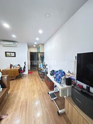 CC 52 P5 Q8 Căn góc 2PN 64m2 thang máy, tặng Nội thất, sổ sẵn cc liền