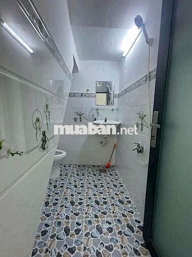 Nhà đẹp Cần Giuộc. Chỉ 850tr/ 3PN, 2WC. Gần Cây Xăng Tân Kim