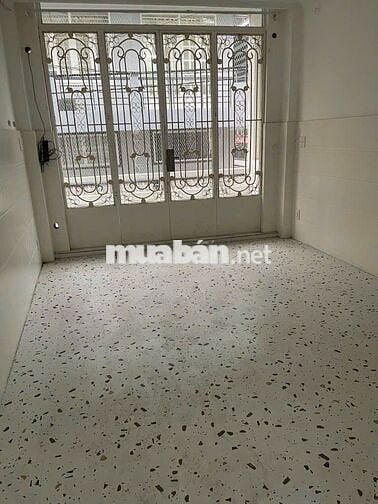 Cho Thuê Nhà Đường Hàn Hải Nguyên, Quận 11 ( 3PN, 4WC, HXH, Nhà Rộng )