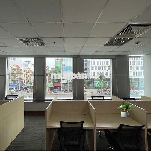 Văn phòng 188m2 MT Cộng Hòa, full nội thất cơ bản, vào làm ngay