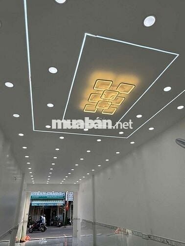 Mặt Tiền Kinh doanh, Nguyễn ảnh thủ 4 x 25, shr, giá 9,9 tỷ