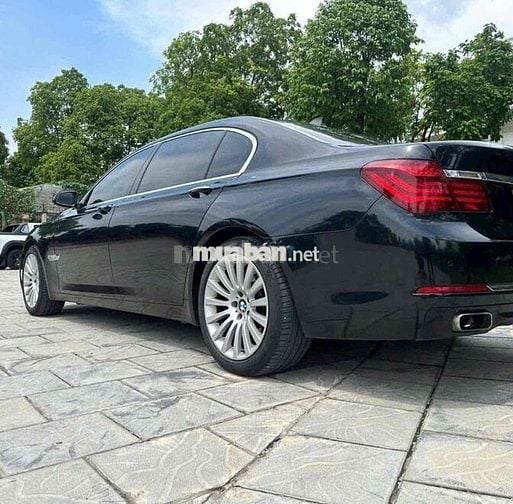 BMW 7 Series 750Li - LCI - V8-4,4L -2015