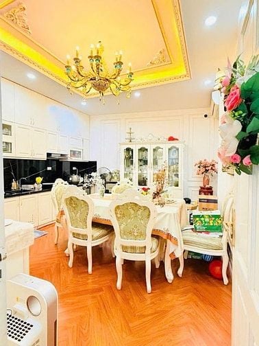 Mặt phố Nam Dư 61m², 5 tầng thang máy, full nội thất , ô tô tránh , 