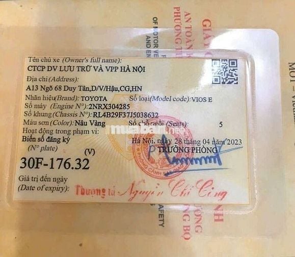 Toyota Vios E 2018 màu vàng cát