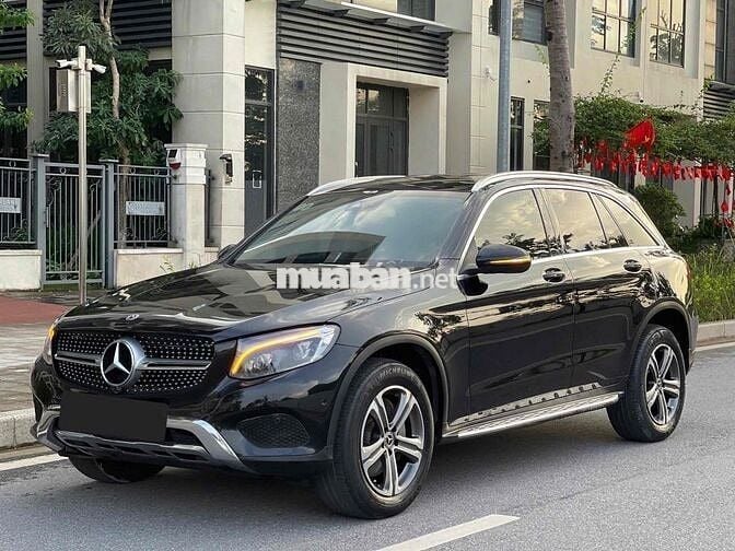 Mercedes Benz GLC250 4Matic sx 2017 màu đen/kem